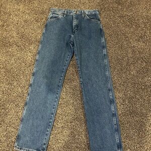 Wrangler Relaxed Fit Blue Jeans
